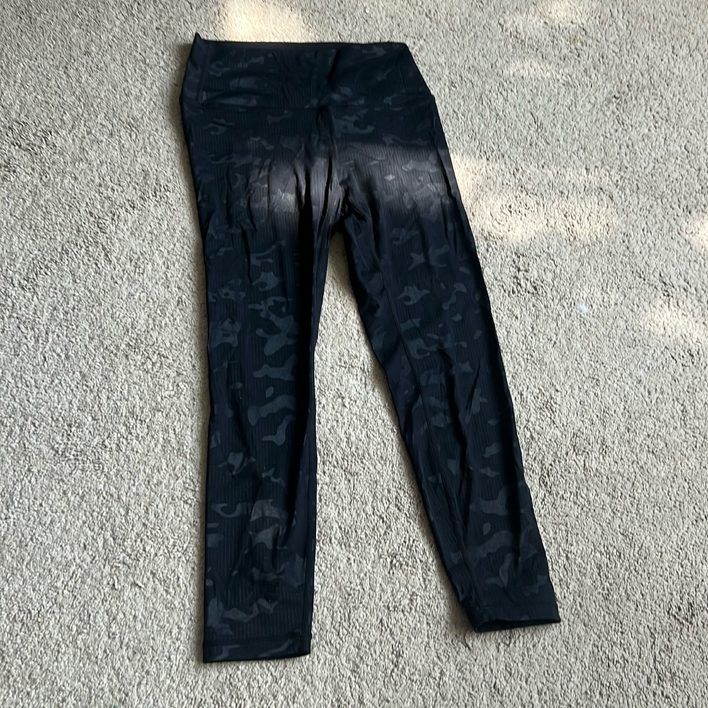ZYIA Black camo LEGGINGS SIZE 4
